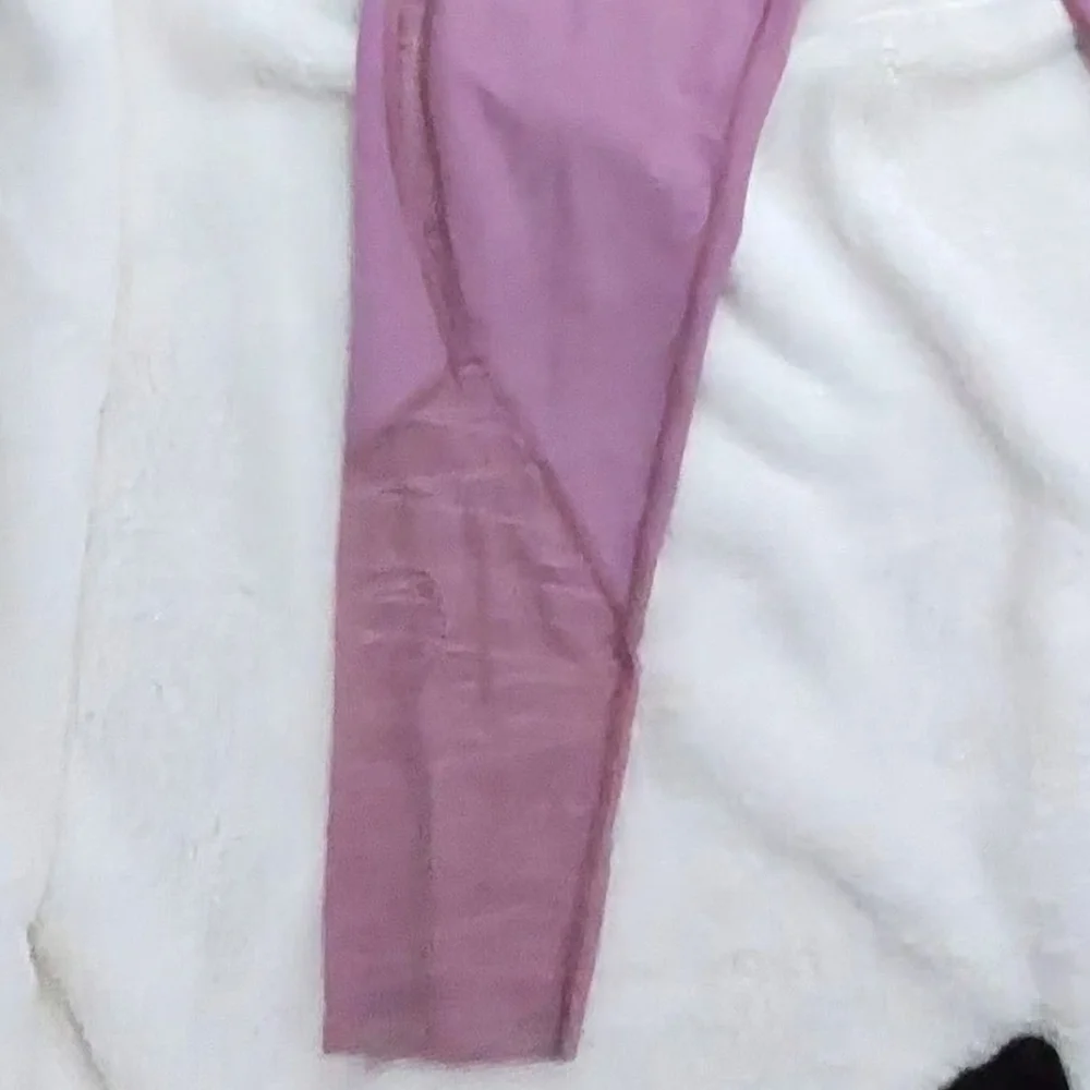 Lavender VSX Sport leggings XL Compression Like NEW - Picture 3 of 7